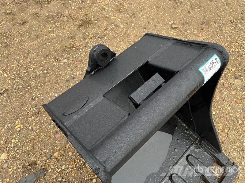 CAT 200 23 in Digging Excavator Bucket (Unused) Cucharones