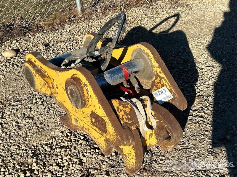 CAT 22 in Pin Grabber Excavator Coupler - Fits 250 Ser Schnellwechsler