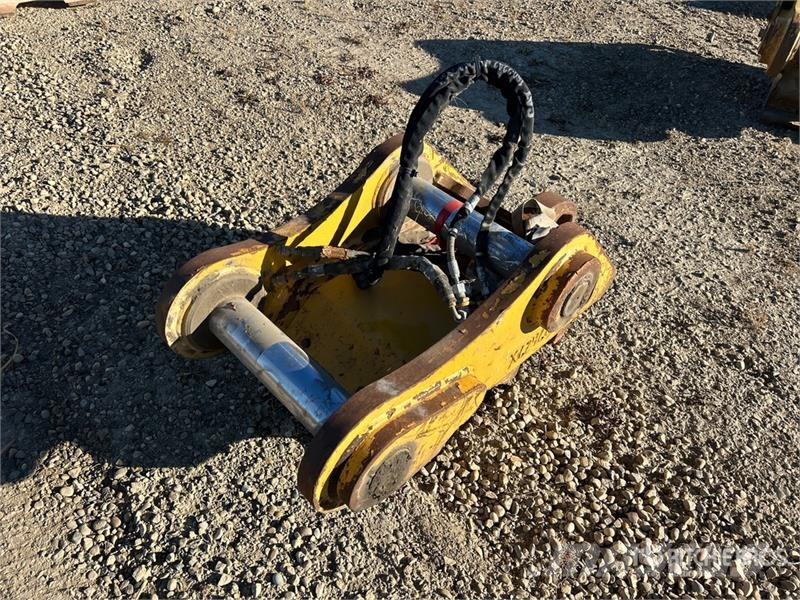CAT 22 in Pin Grabber Excavator Coupler - Fits 250 Ser Schnellwechsler