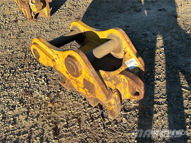 CAT 22 in Pin Grabber Excavator Coupler - Fits 300 Ser Schnellwechsler