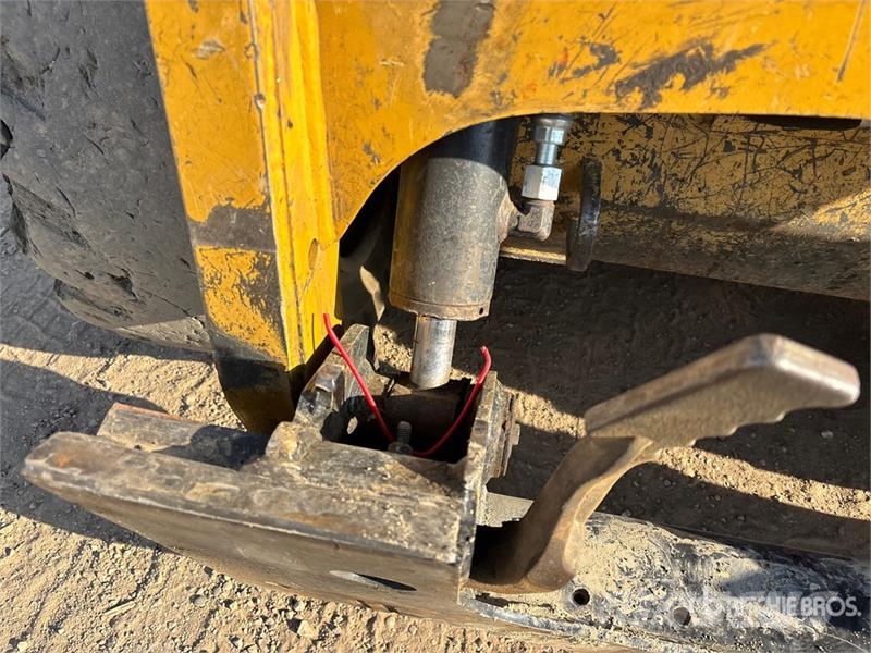 CAT 226 Skid steer loaders