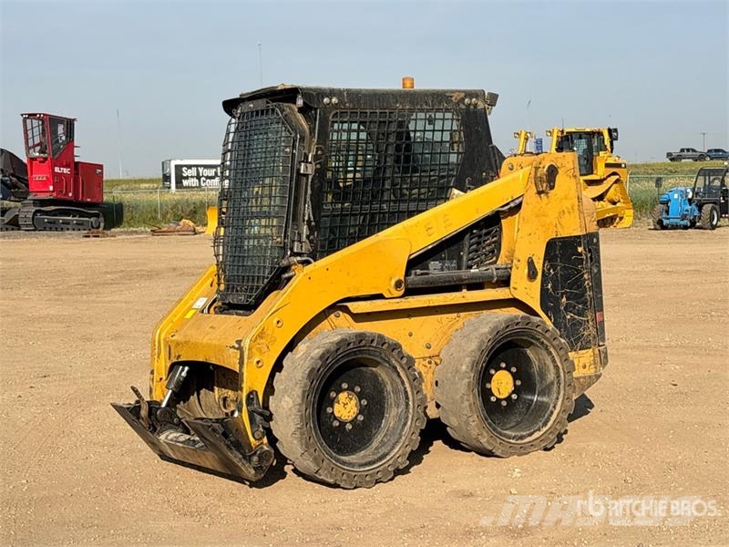 CAT 226 Skid steer loaders