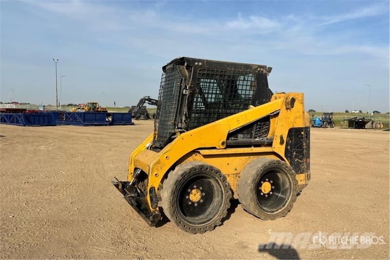 CAT 226 Skid steer loaders