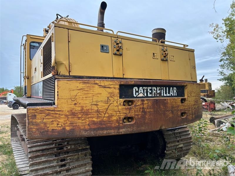 CAT 235D Paletli ekskavatörler