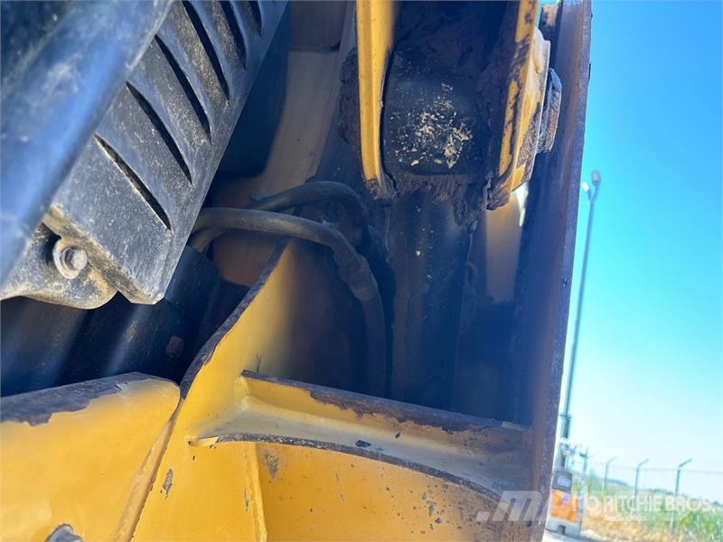 CAT 246C Kompaktlader