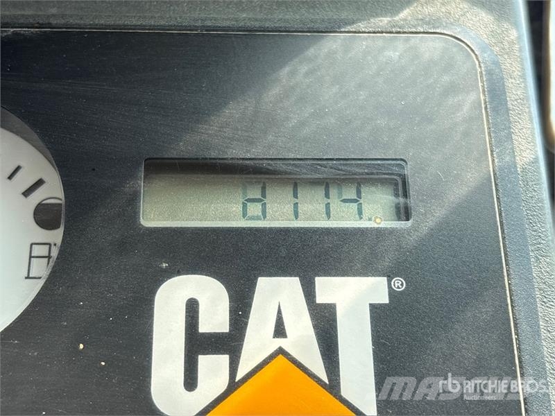 CAT 246C Kompaktlader