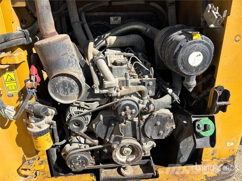 CAT 246C Kompaktlader