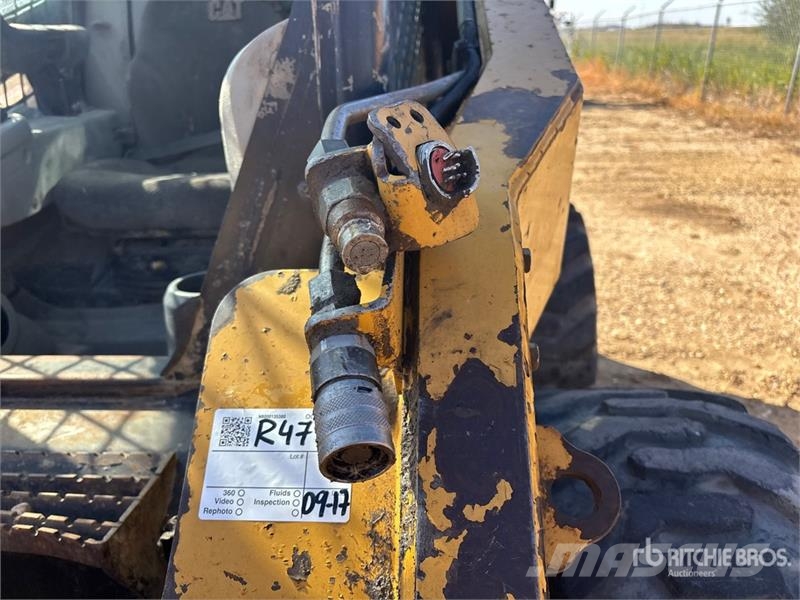 CAT 246C Kompaktlader