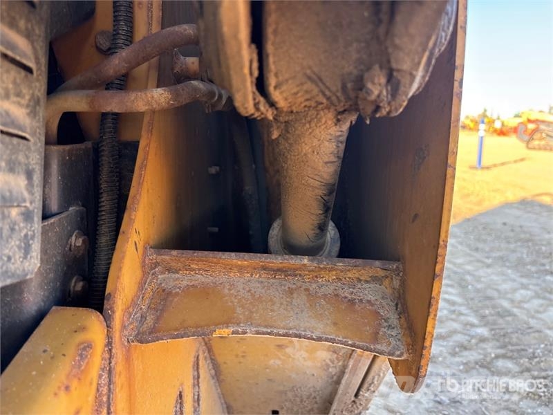 CAT 246C Kompaktrakodók