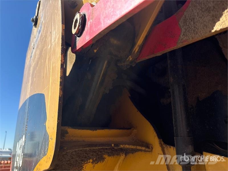 CAT 246C Kompaktlader