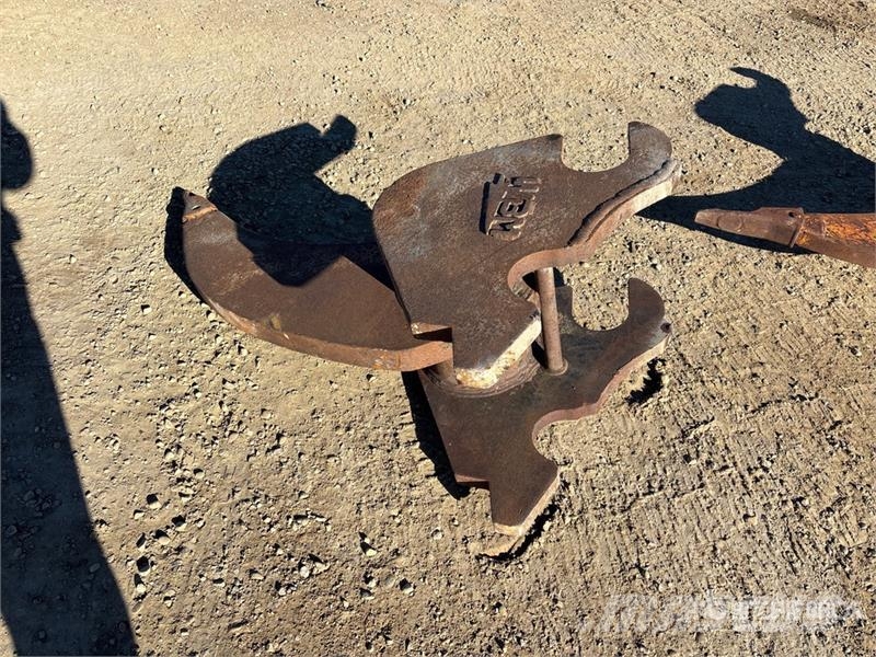 CAT 250 Series 38 in Q/C Excavator Ripper - Fits WMB 2 Skarifikatori