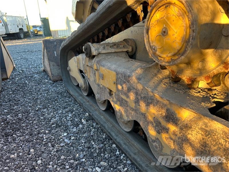 CAT 259D Lietoti riteņu kompaktiekrāvēji