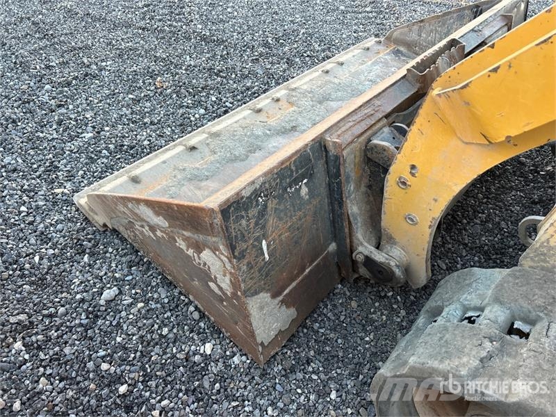 CAT 259D Lietoti riteņu kompaktiekrāvēji