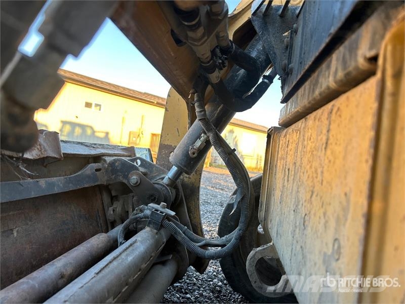 CAT 259D Lietoti riteņu kompaktiekrāvēji