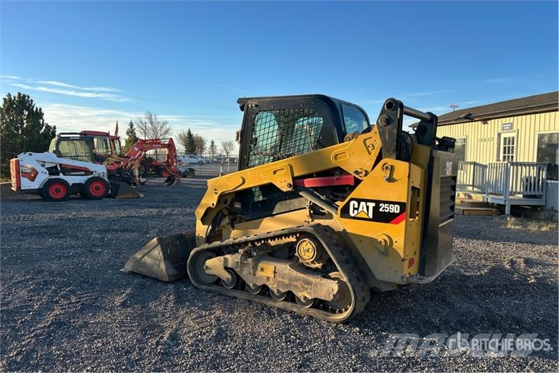 CAT 259D Lietoti riteņu kompaktiekrāvēji