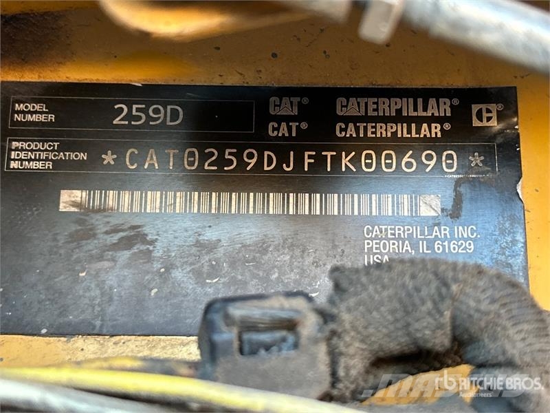 CAT 259D Lietoti riteņu kompaktiekrāvēji