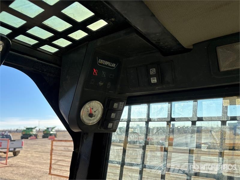 CAT 262B Skid steer loaders