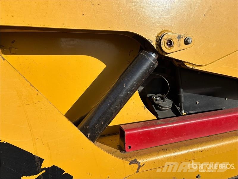CAT 262B Skid steer loaders