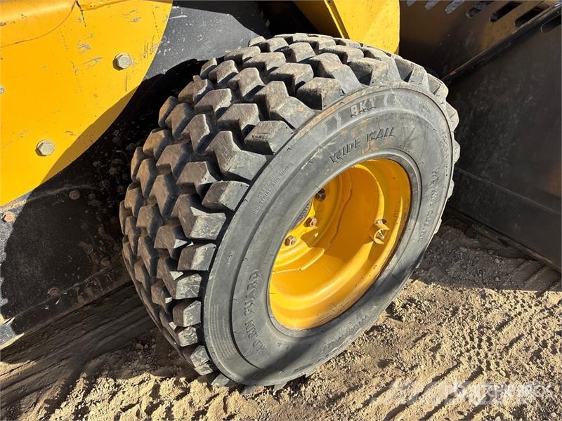 CAT 262B Skid steer loaders
