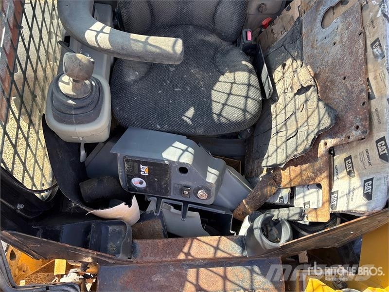 CAT 262C Skid steer loaders