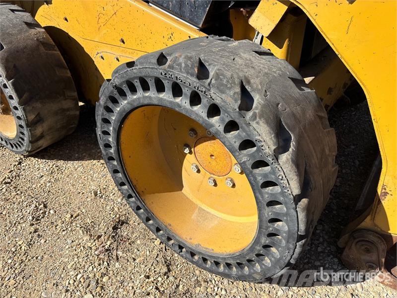 CAT 262C Skid steer loaders