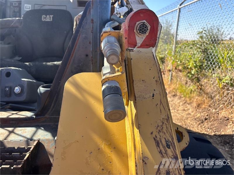 CAT 262C Skid steer loaders