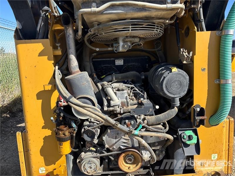 CAT 262C Skid steer loaders