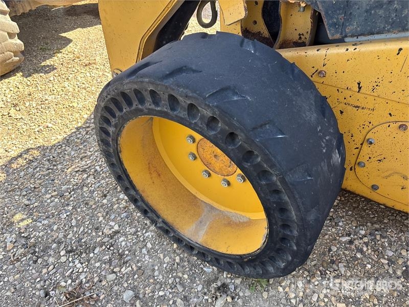 CAT 262C Skid steer loaders