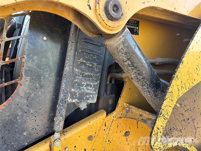CAT 262C Skid steer loaders