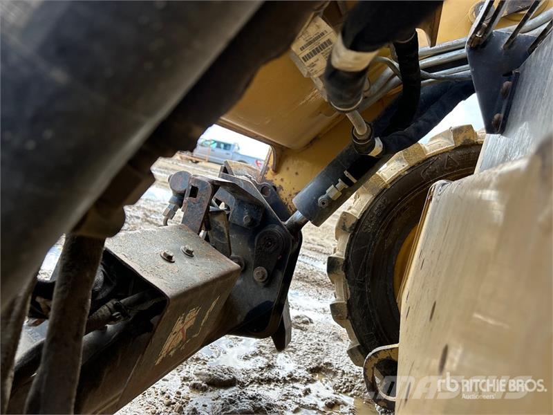 CAT 262C2 Φορτωτάκια