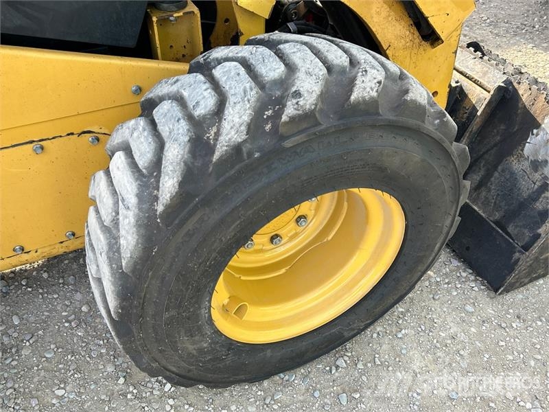 CAT 262D Φορτωτάκια