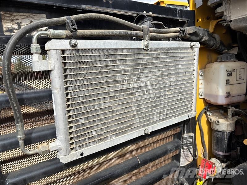 CAT 262D Kompaktlader