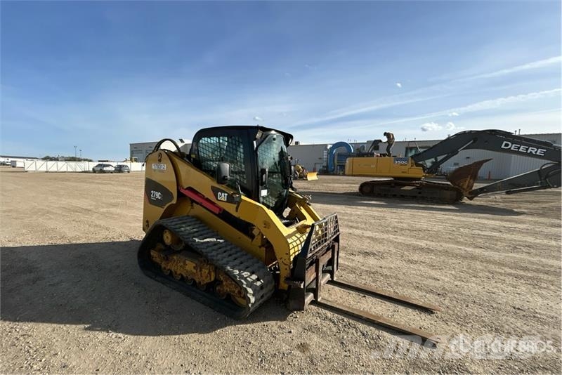 CAT 279C Liukuohjatut kuormaajat