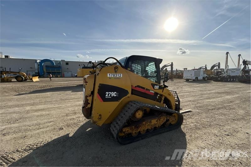 CAT 279C Liukuohjatut kuormaajat
