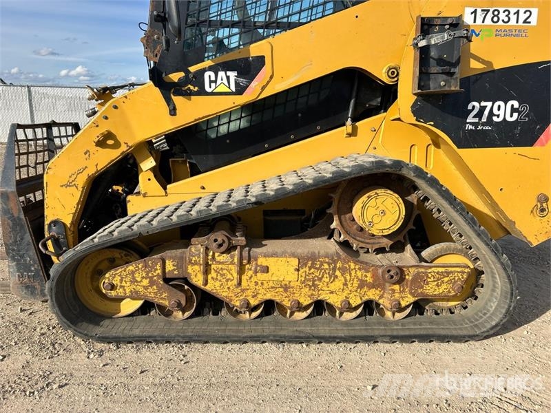 CAT 279C Liukuohjatut kuormaajat