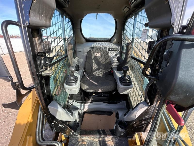 CAT 279C Liukuohjatut kuormaajat