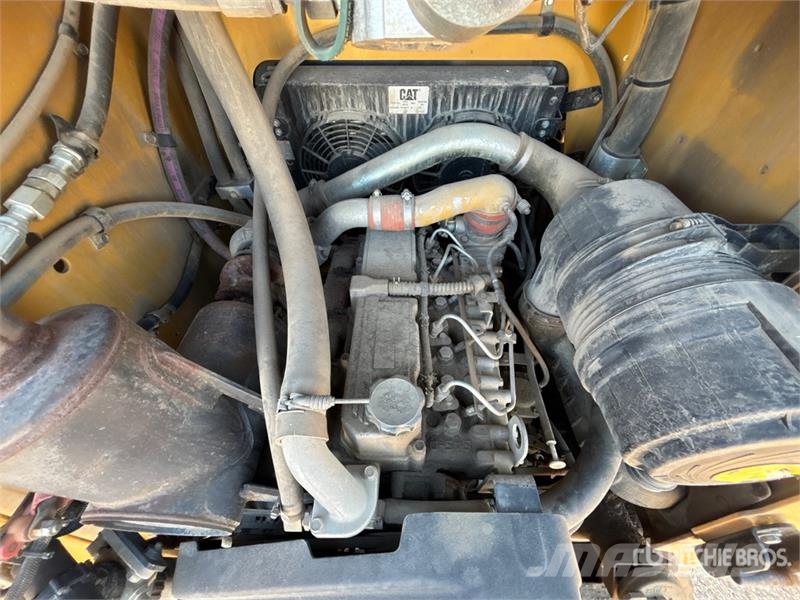 CAT 279C Kompaktrakodók