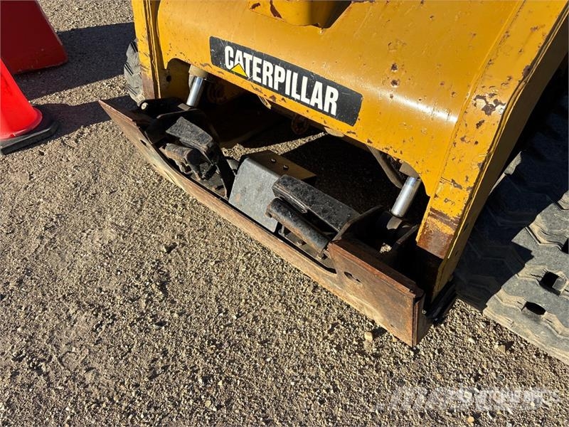 CAT 279C Kompaktrakodók
