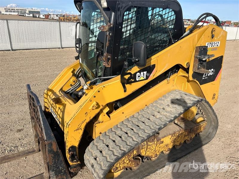 CAT 279C Liukuohjatut kuormaajat