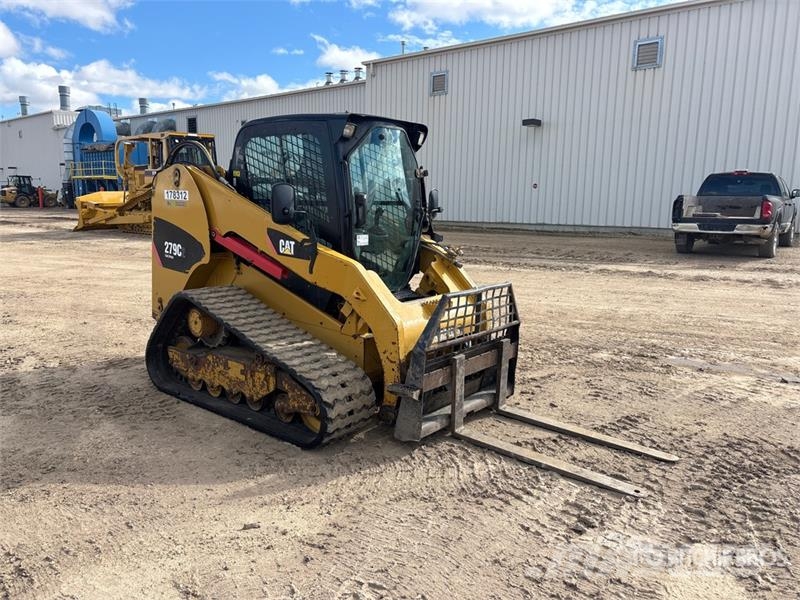 CAT 279C لوادر انزلاقية التوجيه