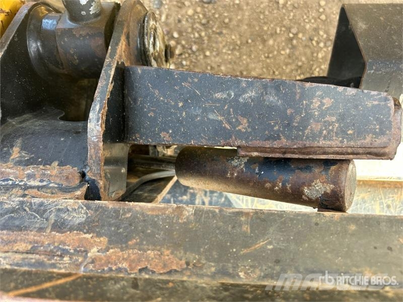 CAT 279C Liukuohjatut kuormaajat