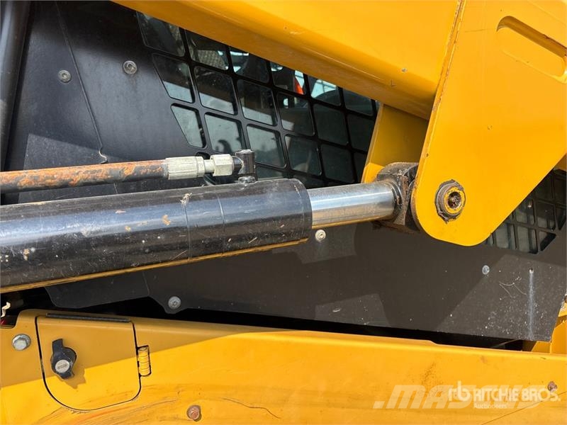 CAT 279D Kompaktlader