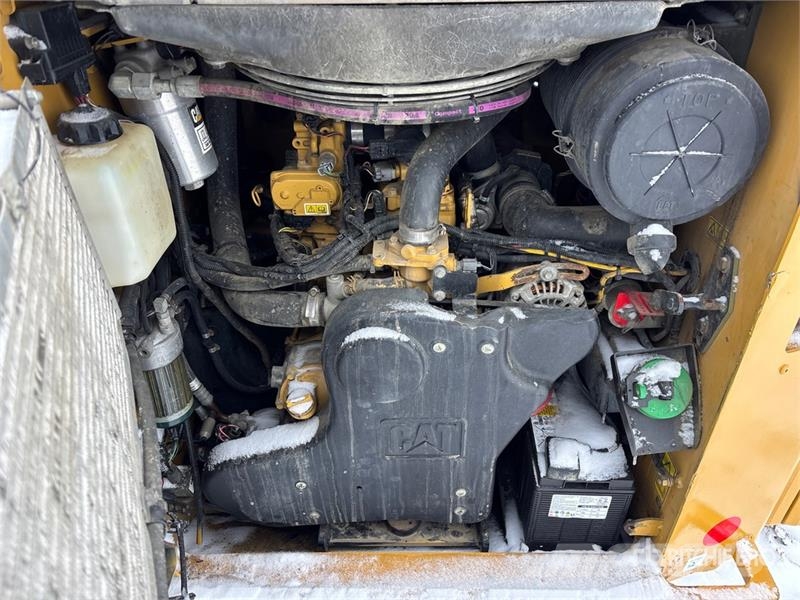 CAT 299D Мини-погрузчики