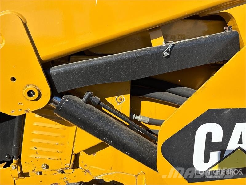 CAT 299D スキッドステアローダー