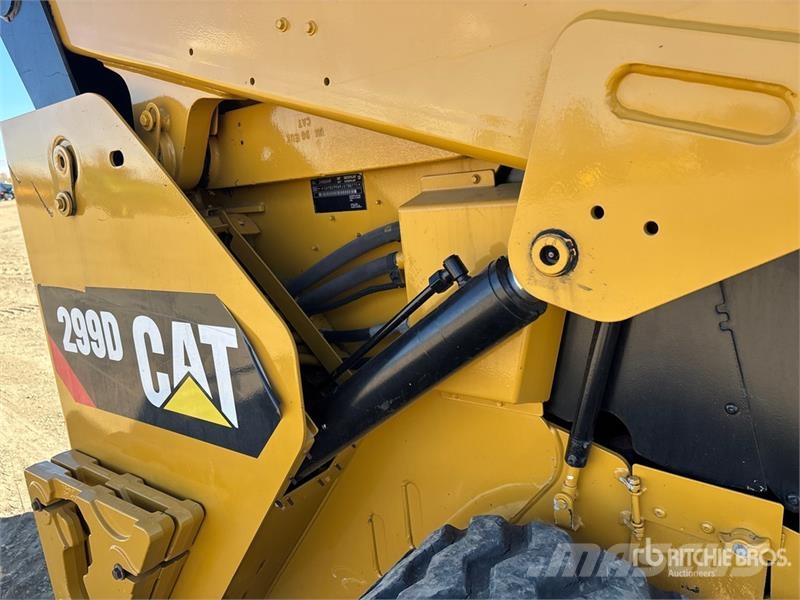 CAT 299D スキッドステアローダー