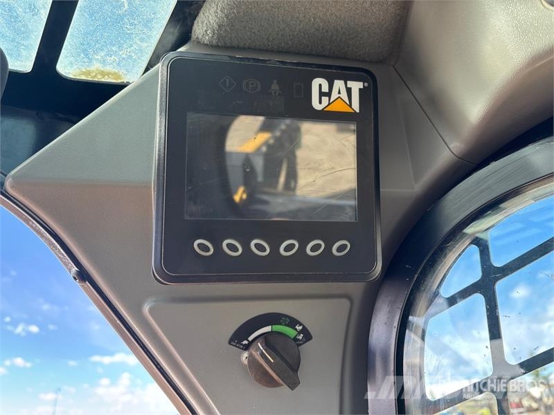 CAT 299D スキッドステアローダー