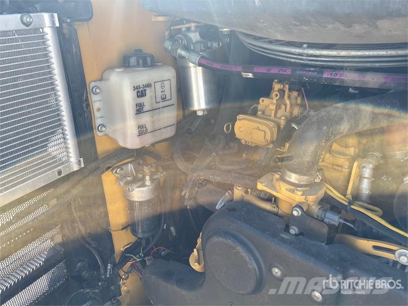 CAT 299D スキッドステアローダー