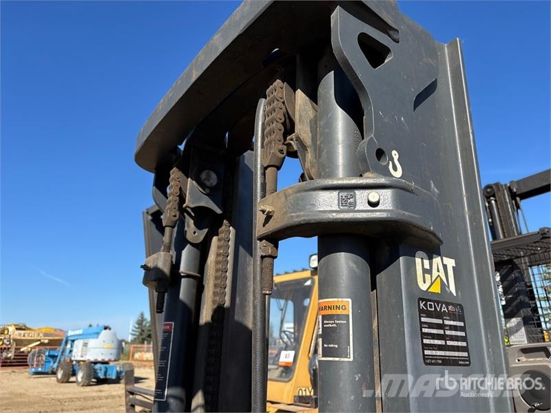 CAT 2EPC6000 6000 lb Electric Forklift Wózki elektryczne