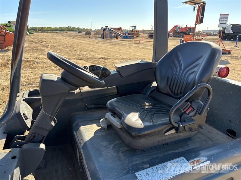 CAT 2EPC6000 6000 lb Electric Forklift Wózki elektryczne
