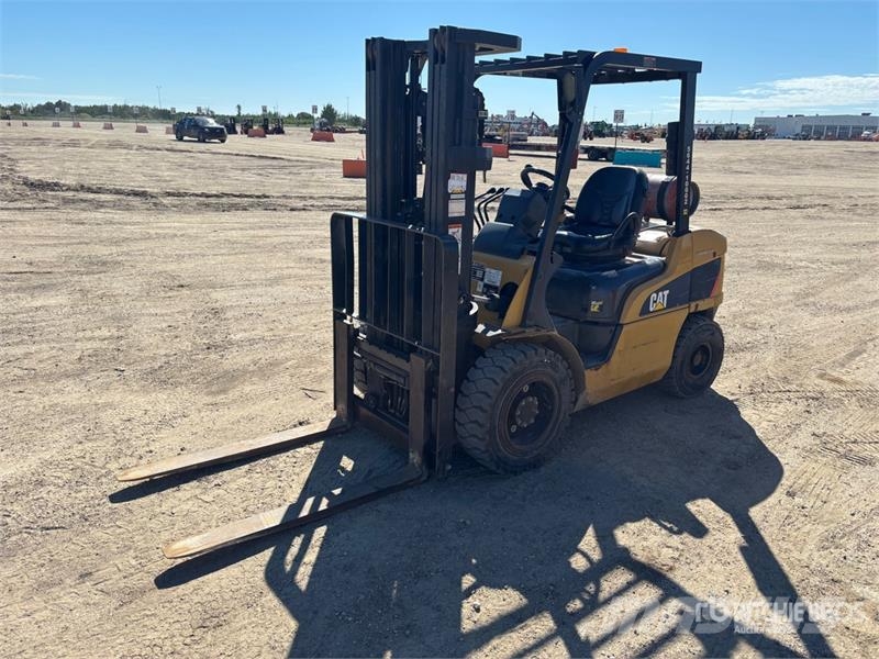 CAT 2P6000-LP 6000 lb Pneumatic Tire Forklift Περονοφόρα ανυψωτικά κλαρκ - άλλα
